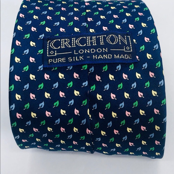 Classic  English Crichton 100% silk handmade tie - Picture 3 of 3
